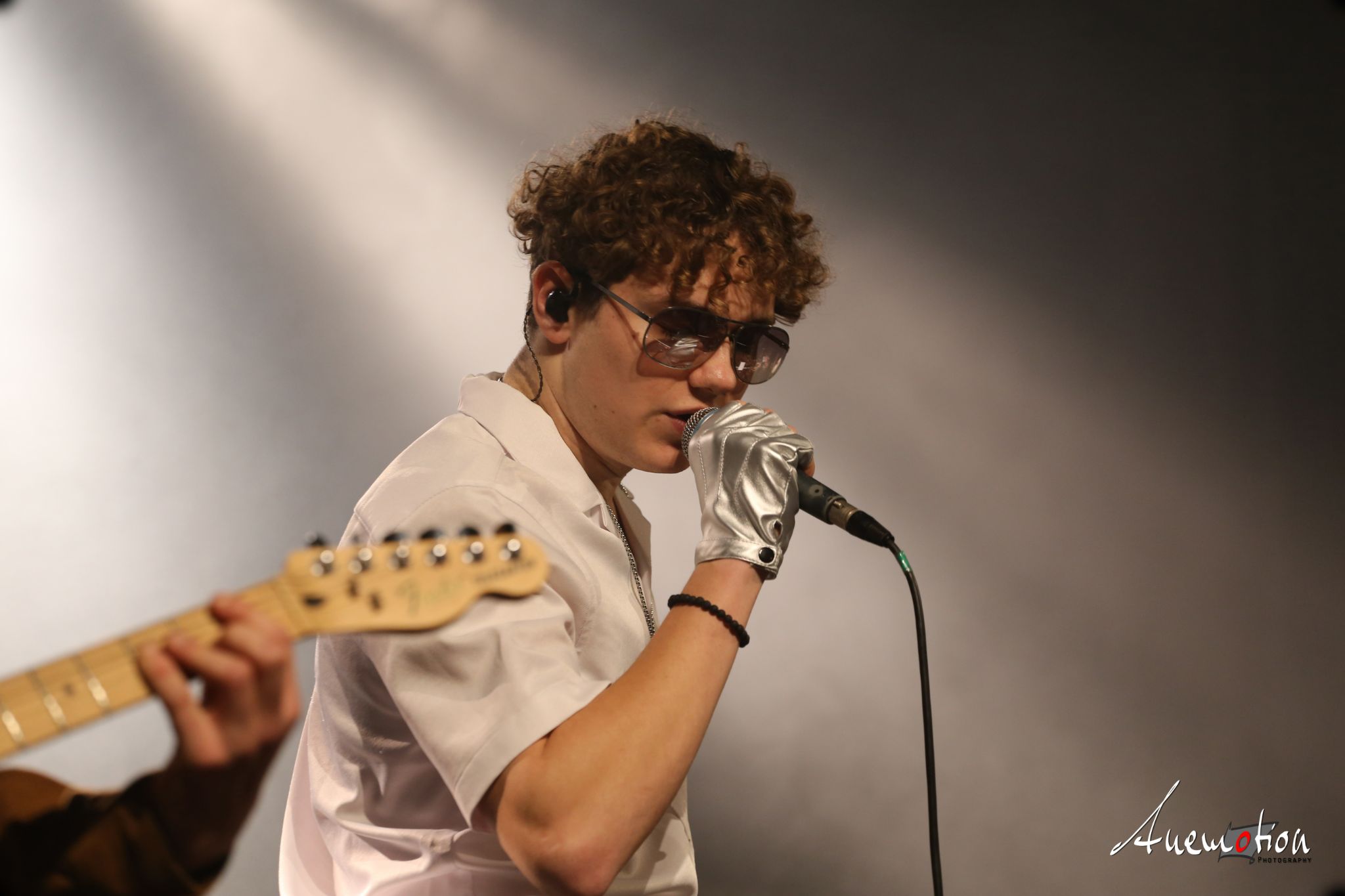 ElephantsFalling (69)